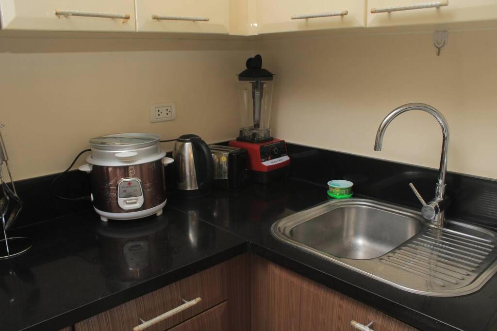 A2j Luxury Near Venice Mall Bgc Taguig Manila